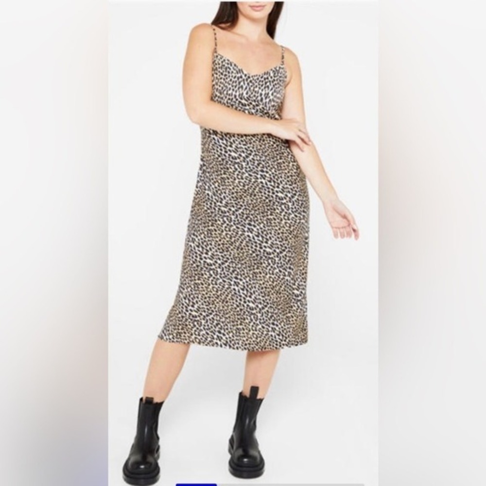 LEVI MARIETTA SLIP DRESS Women's M Leopard‎ Print Midi Spaghetti Straps Dress